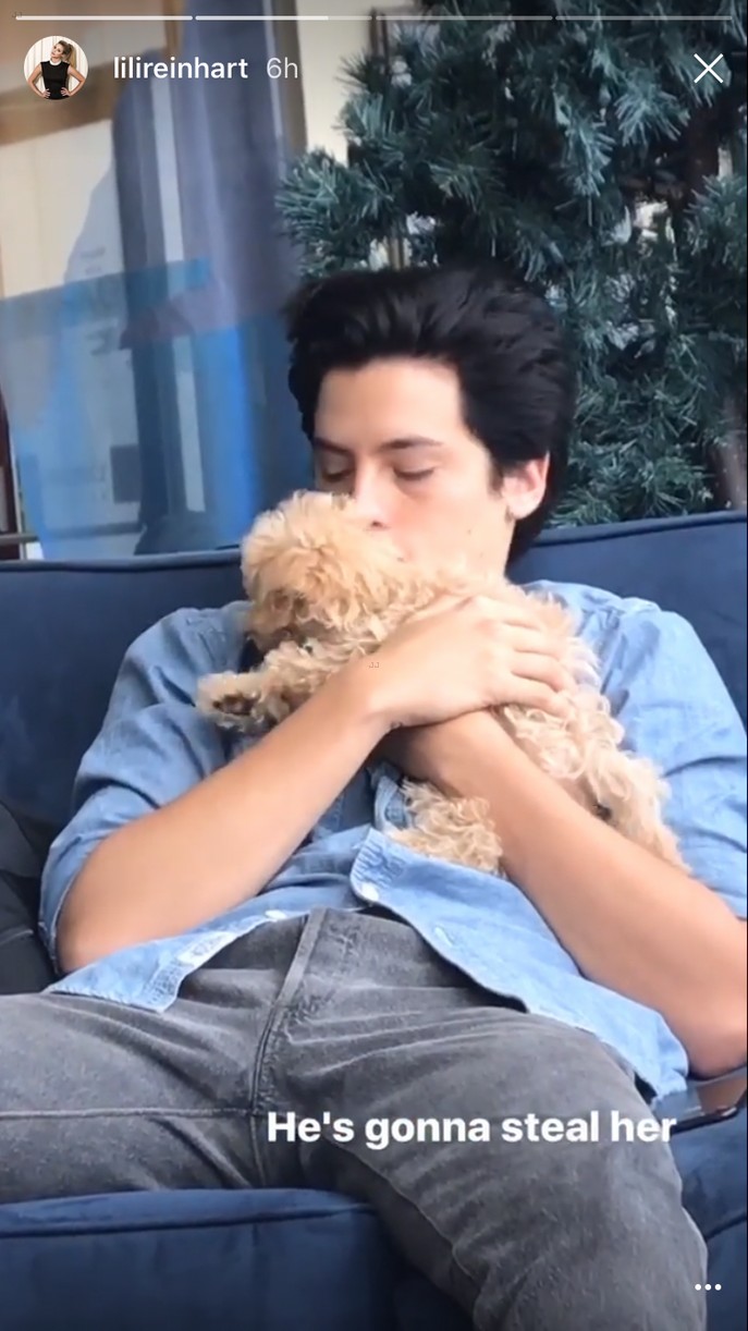 cole sprouse cuddles candice pattons dog sdcc 04