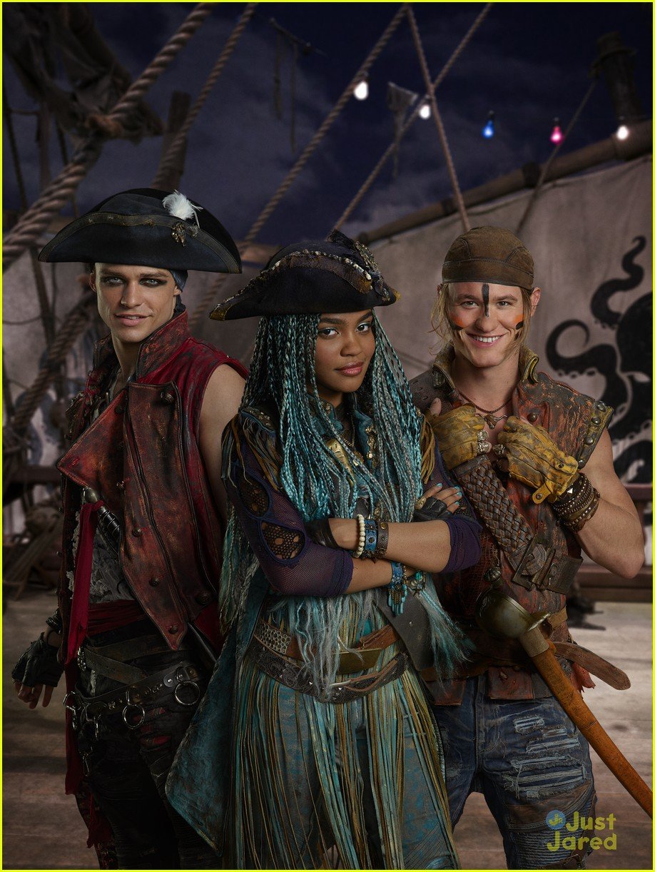 descendants 2 pirates gang will love kenny ortega 04