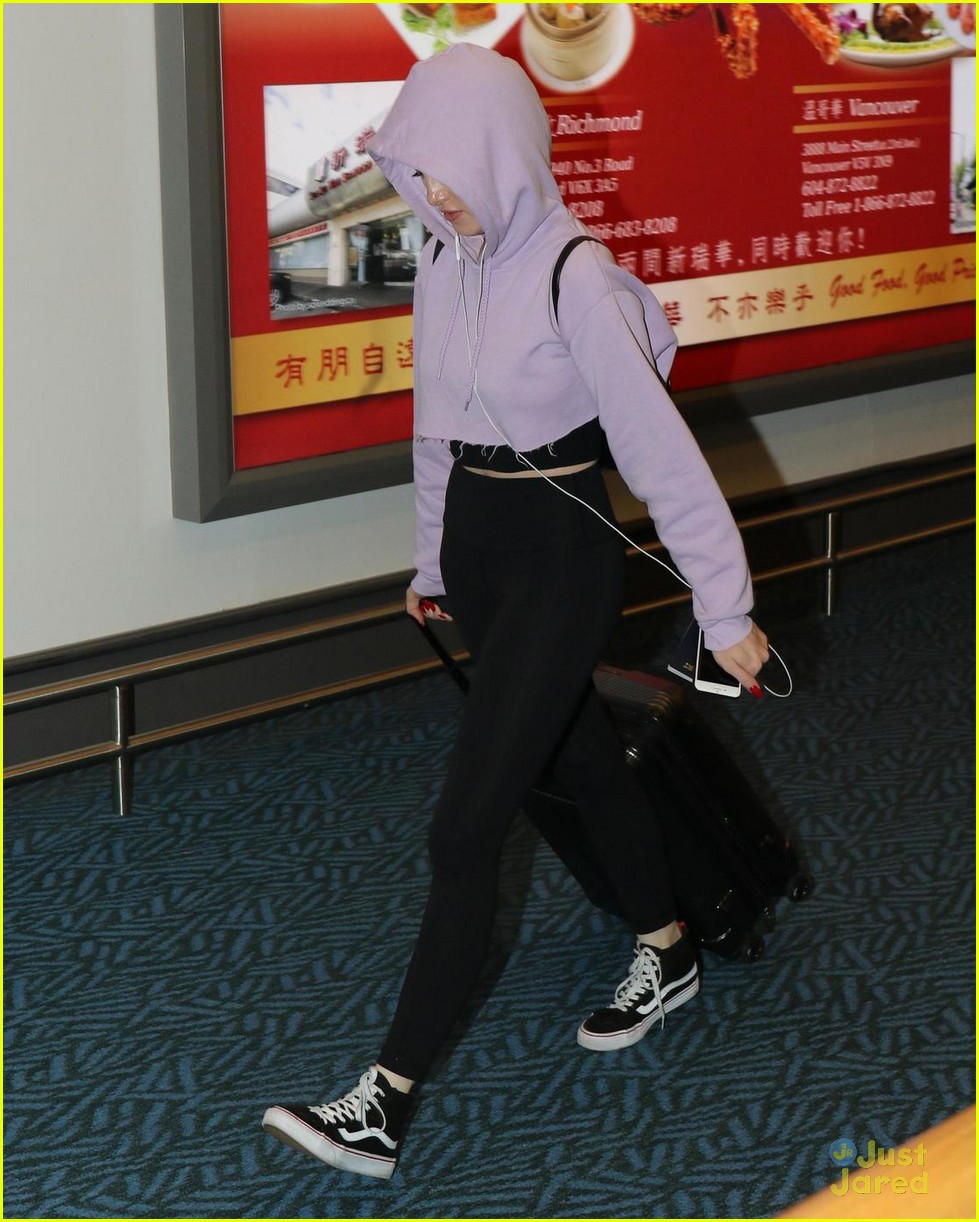 madelaine petsch arrives vancouver hoodie 05
