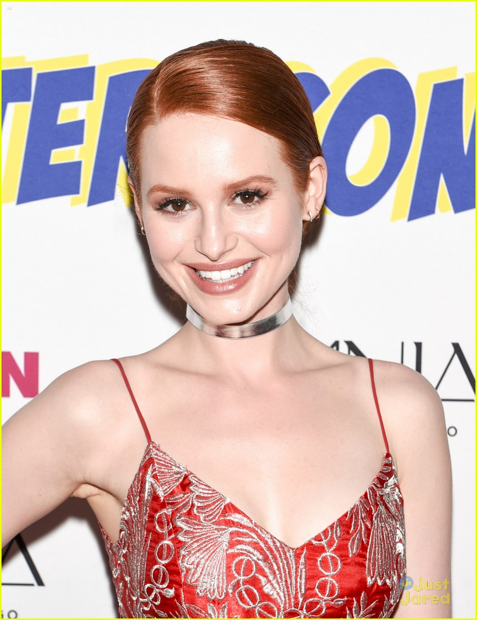 madelaine petsch dishes cheryl mean sdcc parties 07