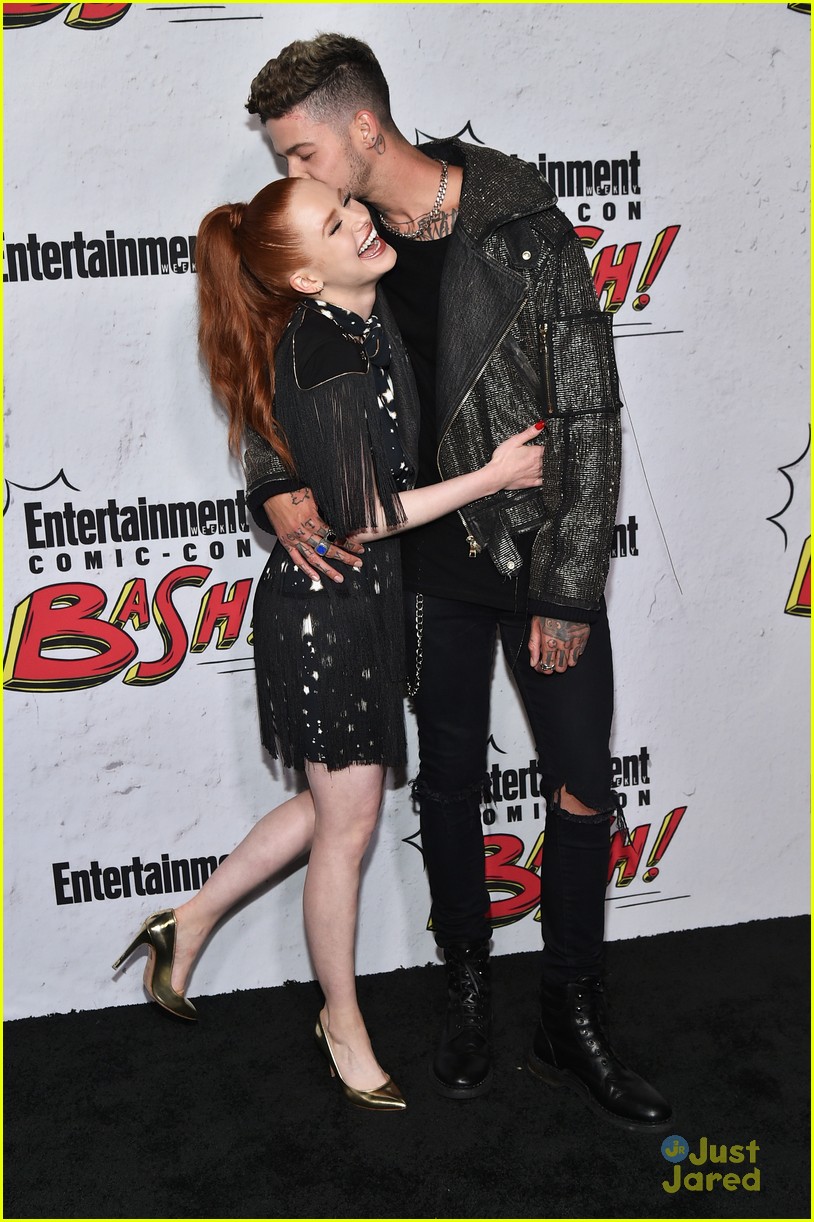 madelaine petsch dishes cheryl mean sdcc parties 13