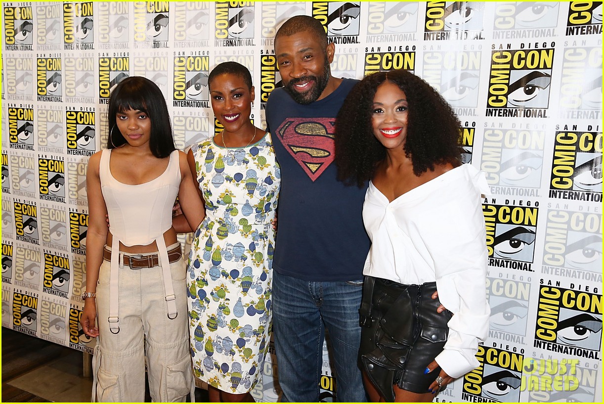 china anne mcclain joins black lightning cast at comic con 02