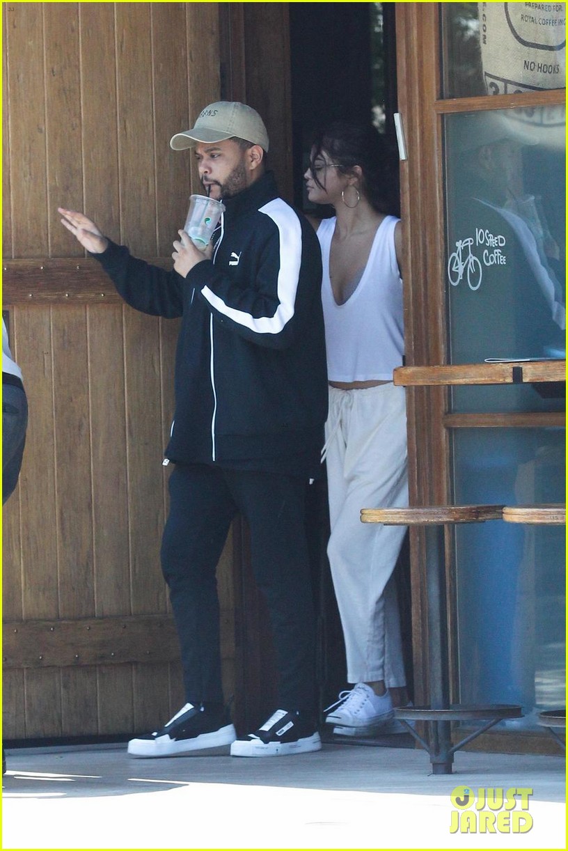 selena gomez the weeknd couple up for post birthday lunch 01