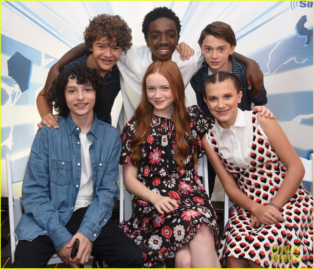stranger things cast at comic con 2017 24