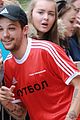 louis tomlinson debuts e tattoo fans link to eleanor calder 03