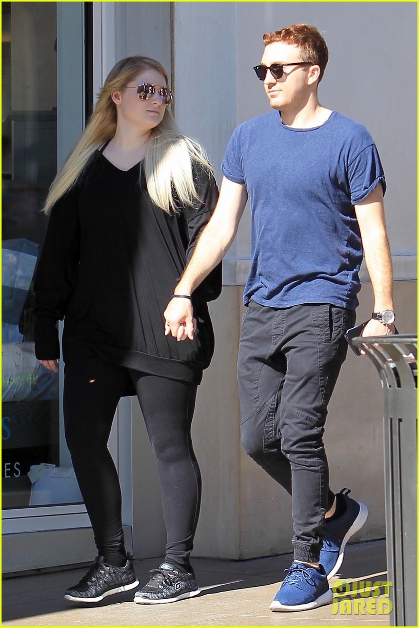 meghan trainor and daryl sabara step out after celebrating one year anniversary 05