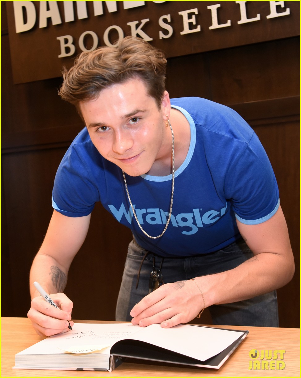 brooklyn beckham signs copies of his book what  see my mom cried 02