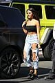 madison beer is the queen of crop tops and jeans see her latest looks 03