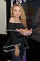 sabrina carpenter chows down on french fries before taking the stage 05