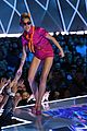 miley cyrus performs younger now mtv vmas 2017 13