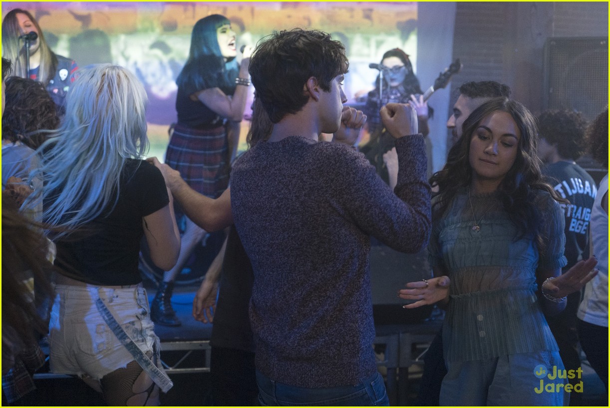 the fosters crash party telling stills 01
