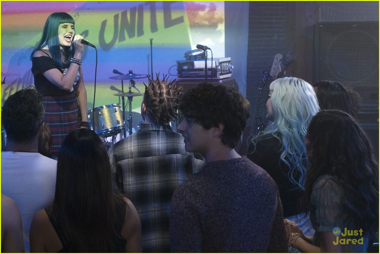 the fosters crash party telling stills 27