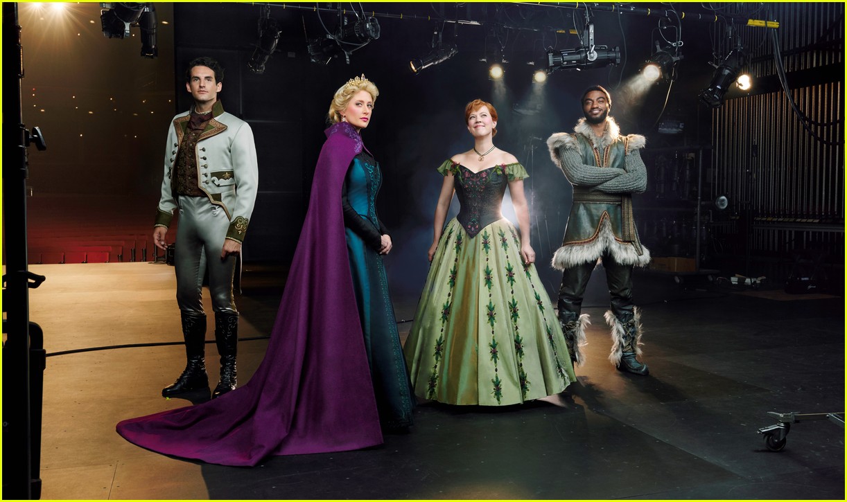 frozen the musical first look at actors in costume 03