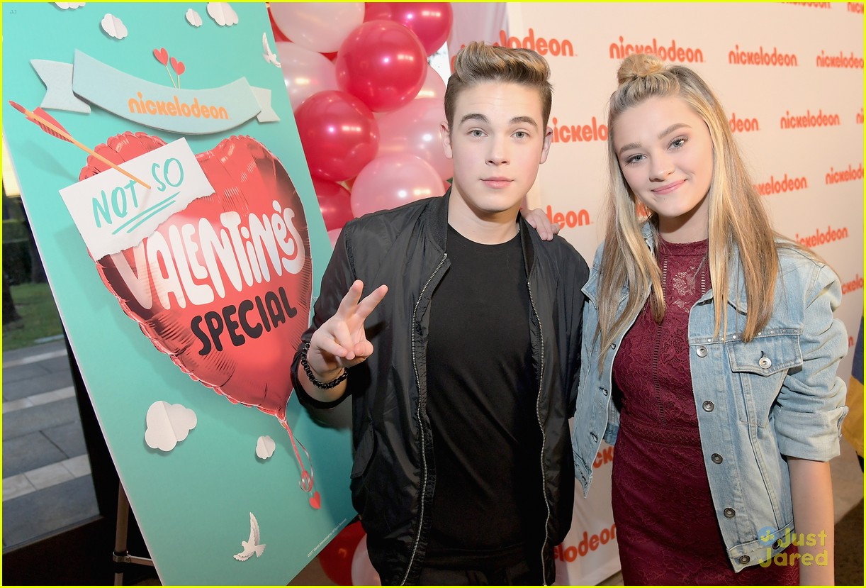 lizzy greene nickelodeon friendships support each other 01