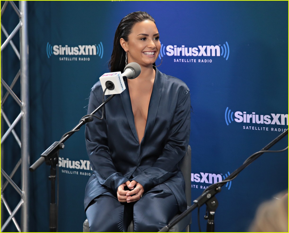 demi lovato opens up about being single and navigating adult life 03