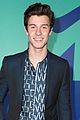shawn mendes suits up for the 2017 mtv vmas 04