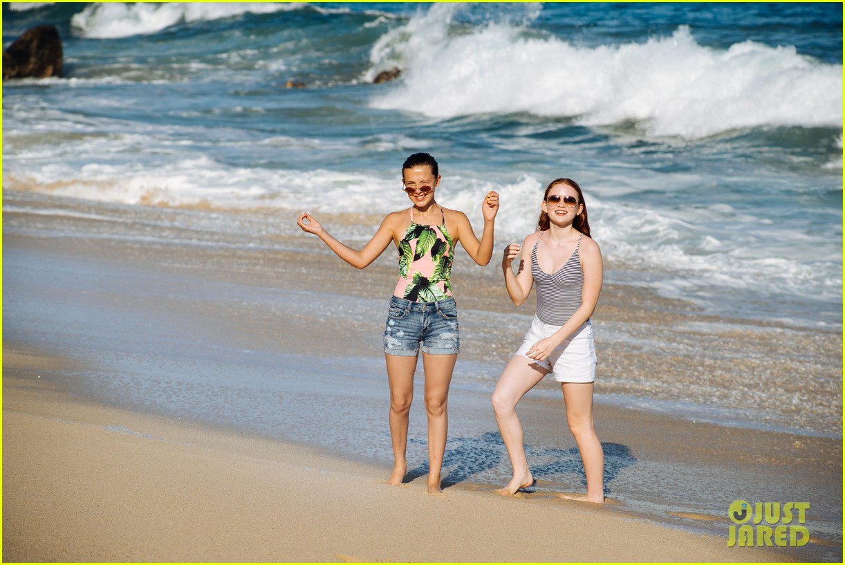 millie bobby brown vacations in cabo 03