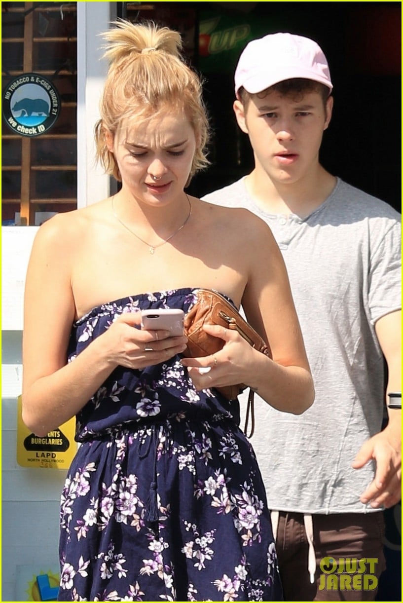 nolan gould spends sunday with girlfriend hannah glasby 04
