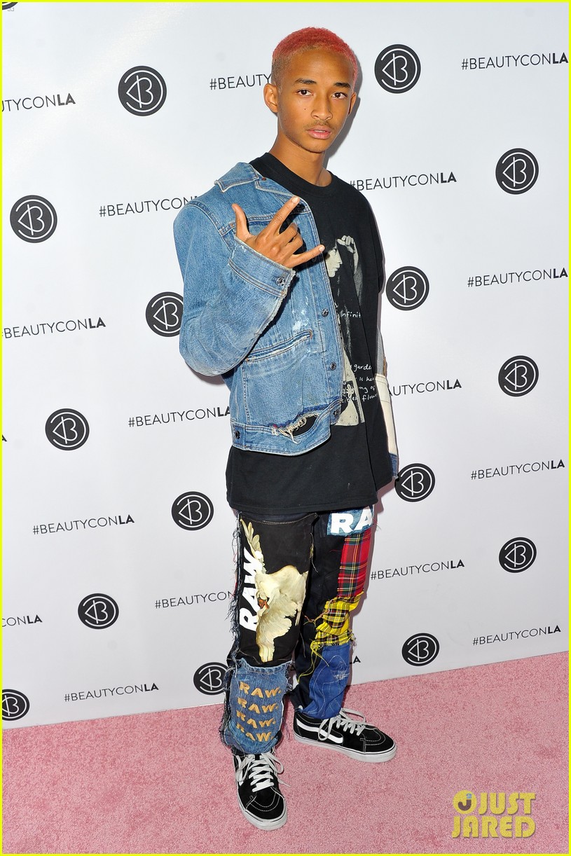 jaden smith shows off his pink hair at beautycon 11