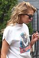 kristen stewart and stella maxwell hold hands for nyc outing 06