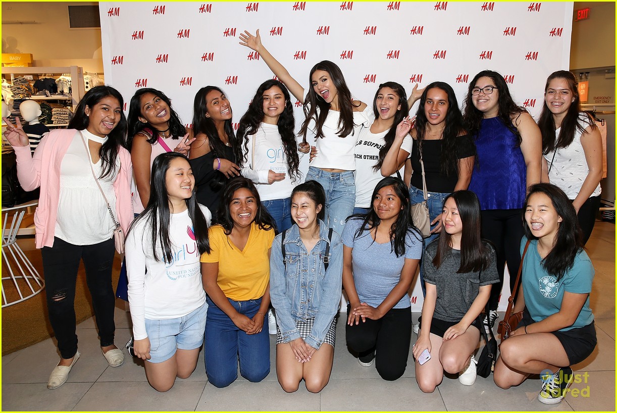 victoria justice girl up hm event 10