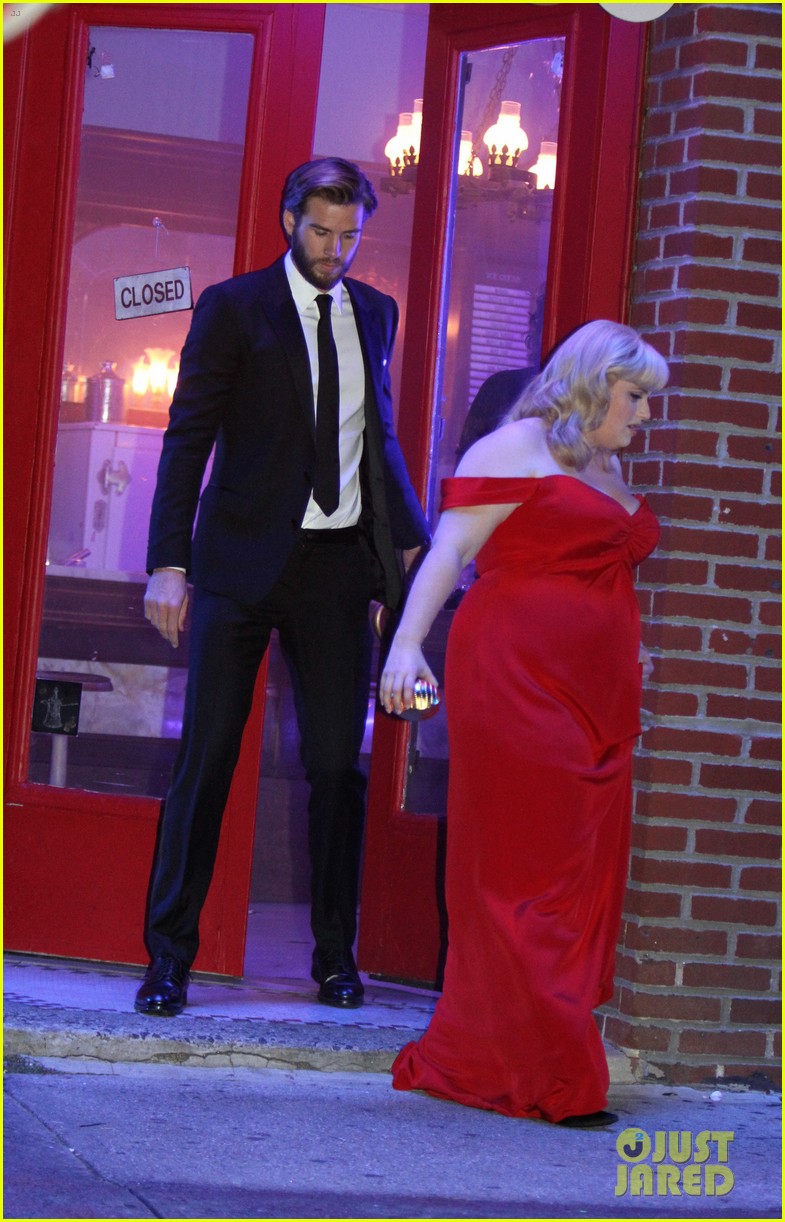 rebel wilson and liam hemsworth get glam for last night of isnt it romantic filming 05