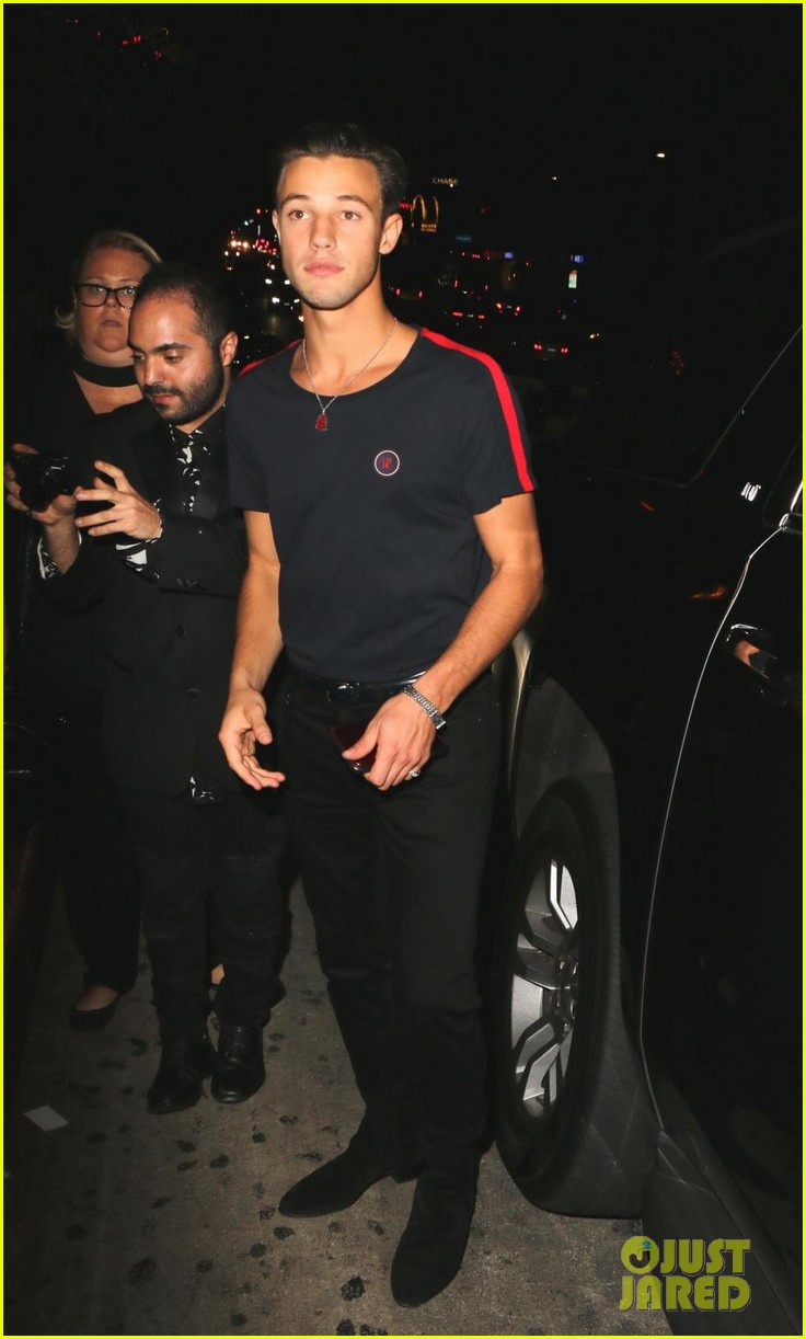 cameron dallas meets fans outside emmy party 01