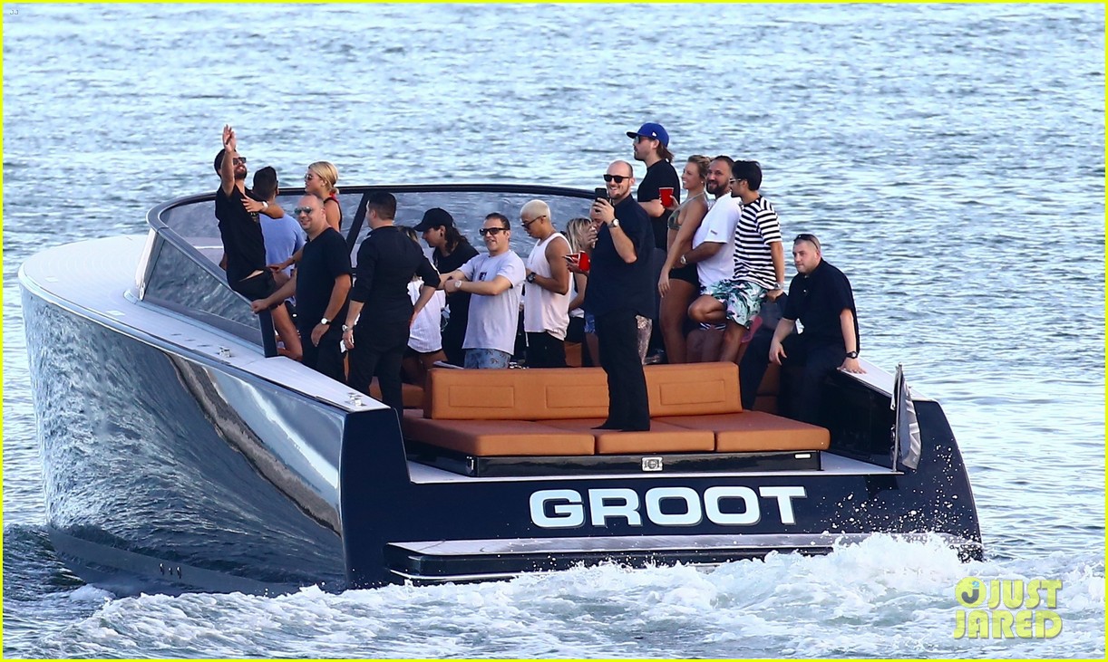 scott disick and sofia richie flaunt pda on a boat with friends2 53