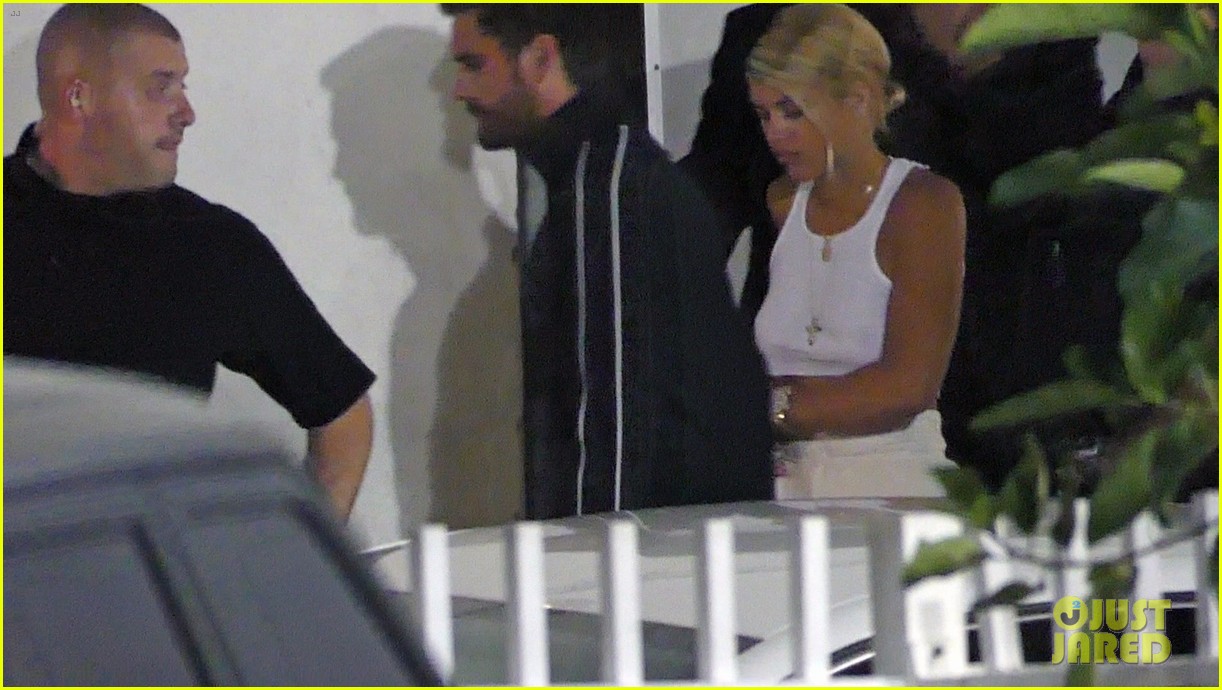 scott disick and sofia richie couple up for miami beach date night 01