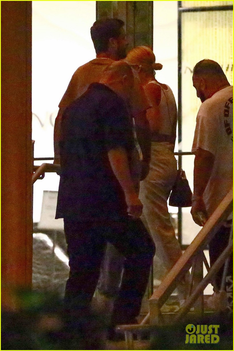 scott disick and sofia richie couple up for miami beach date night 07