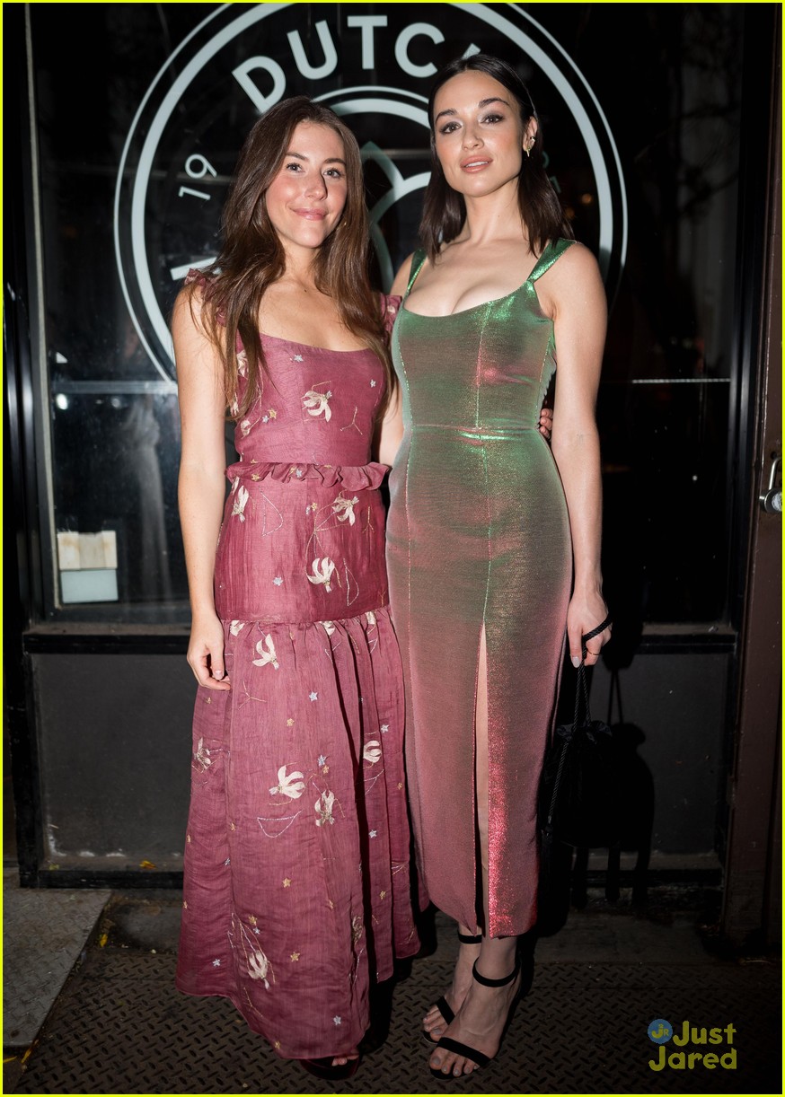 dylan sprouse crystal reed more nyfw events 01