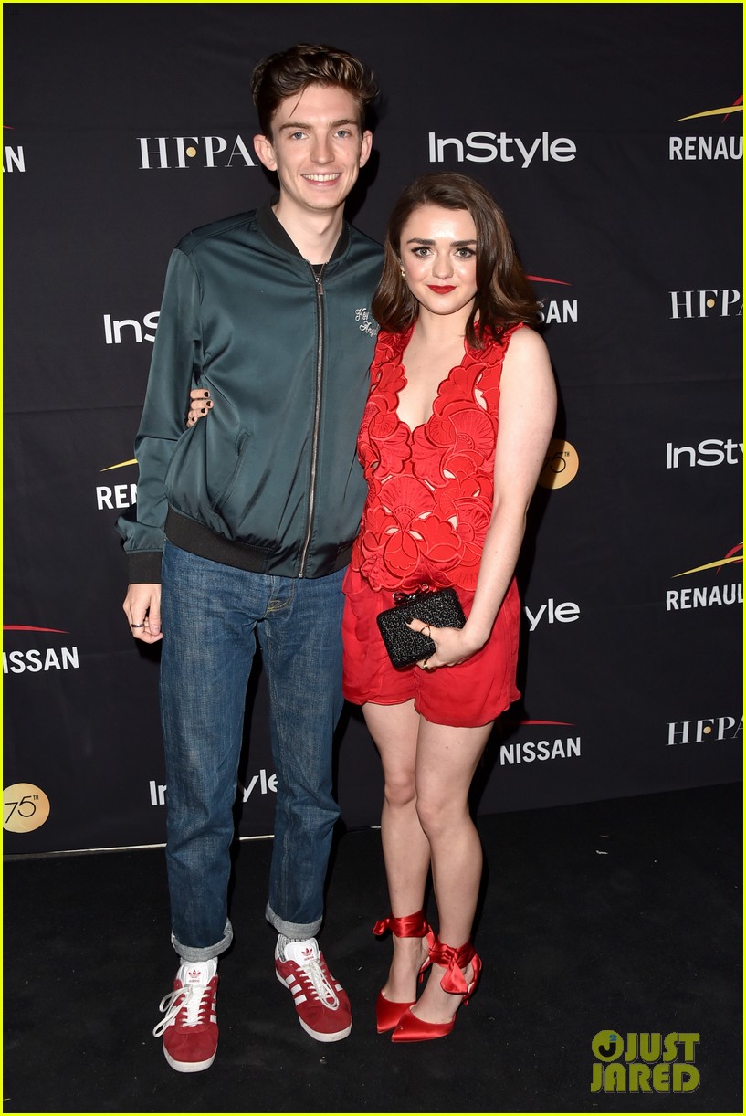 elle fanning maisie williams tiff instyle party 14