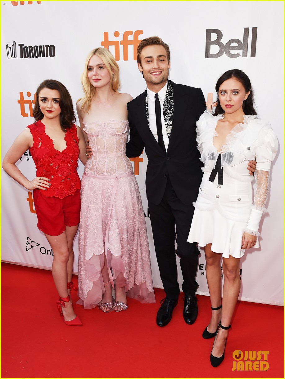 elle fanning joins maisie williams douglas booth at mary shelley tiff premiere 07