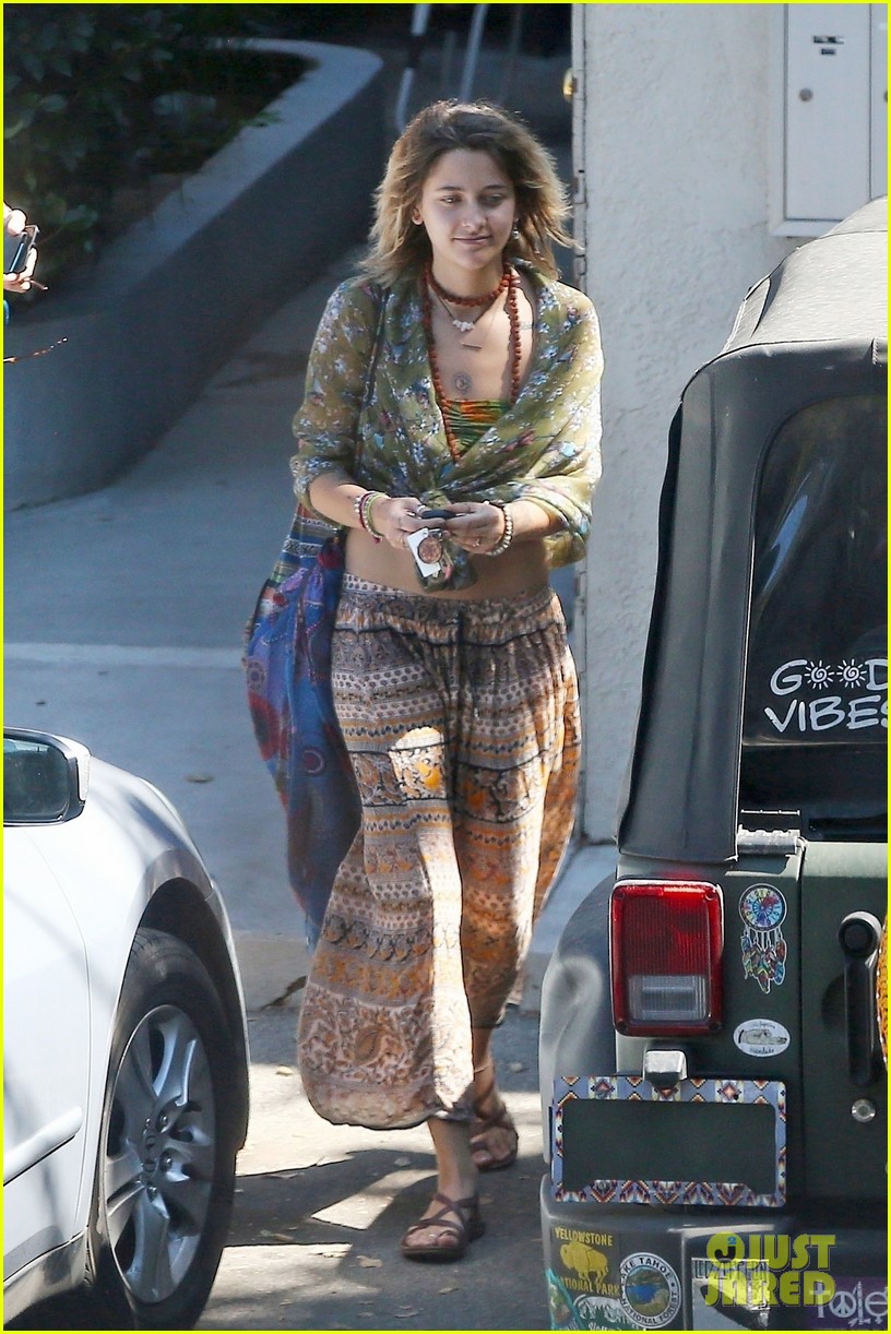 paris jackson spotted hanging out with keegan allen 03