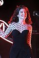 lorde gets major praise from khalid after kicking off melodrama world tour 04