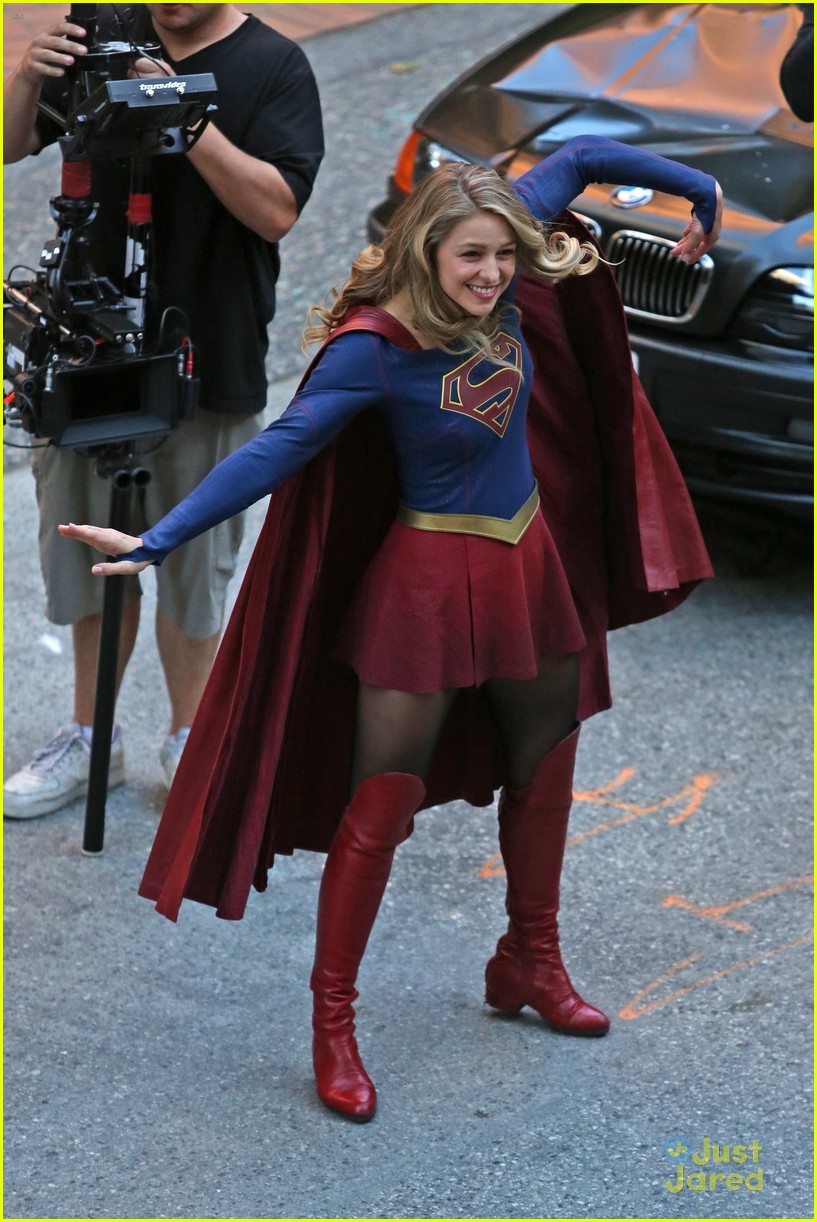 melissa benoist dance supergirl shooting scenes 03