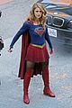 melissa benoist dance supergirl shooting scenes 01
