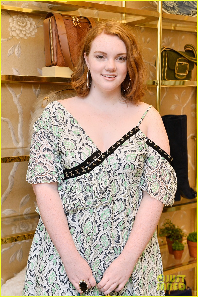 danielle panabaker alisha boe and shannon purser team up for glamour event 14