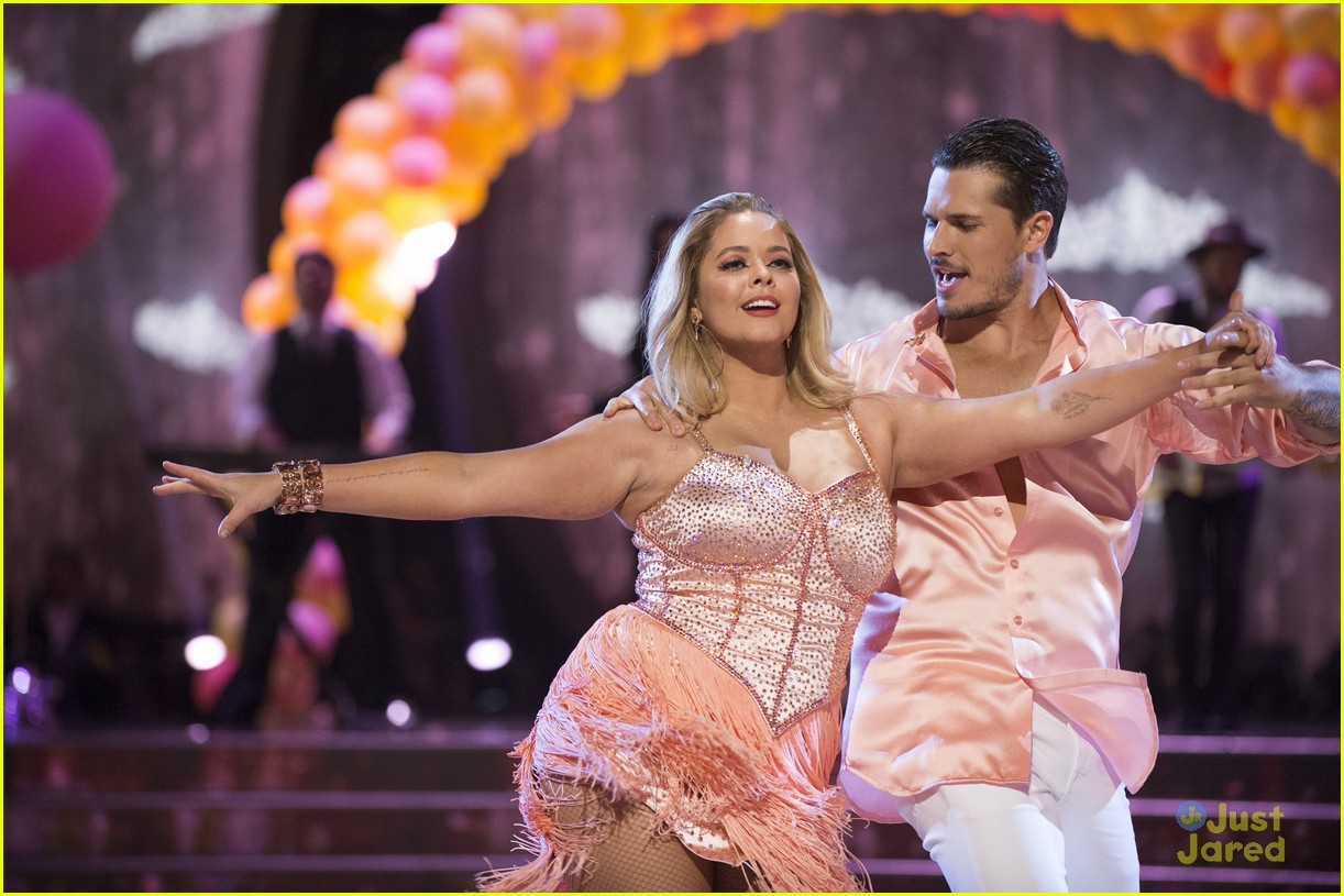 sasha pieterse happy opened up about pcos dwts 05