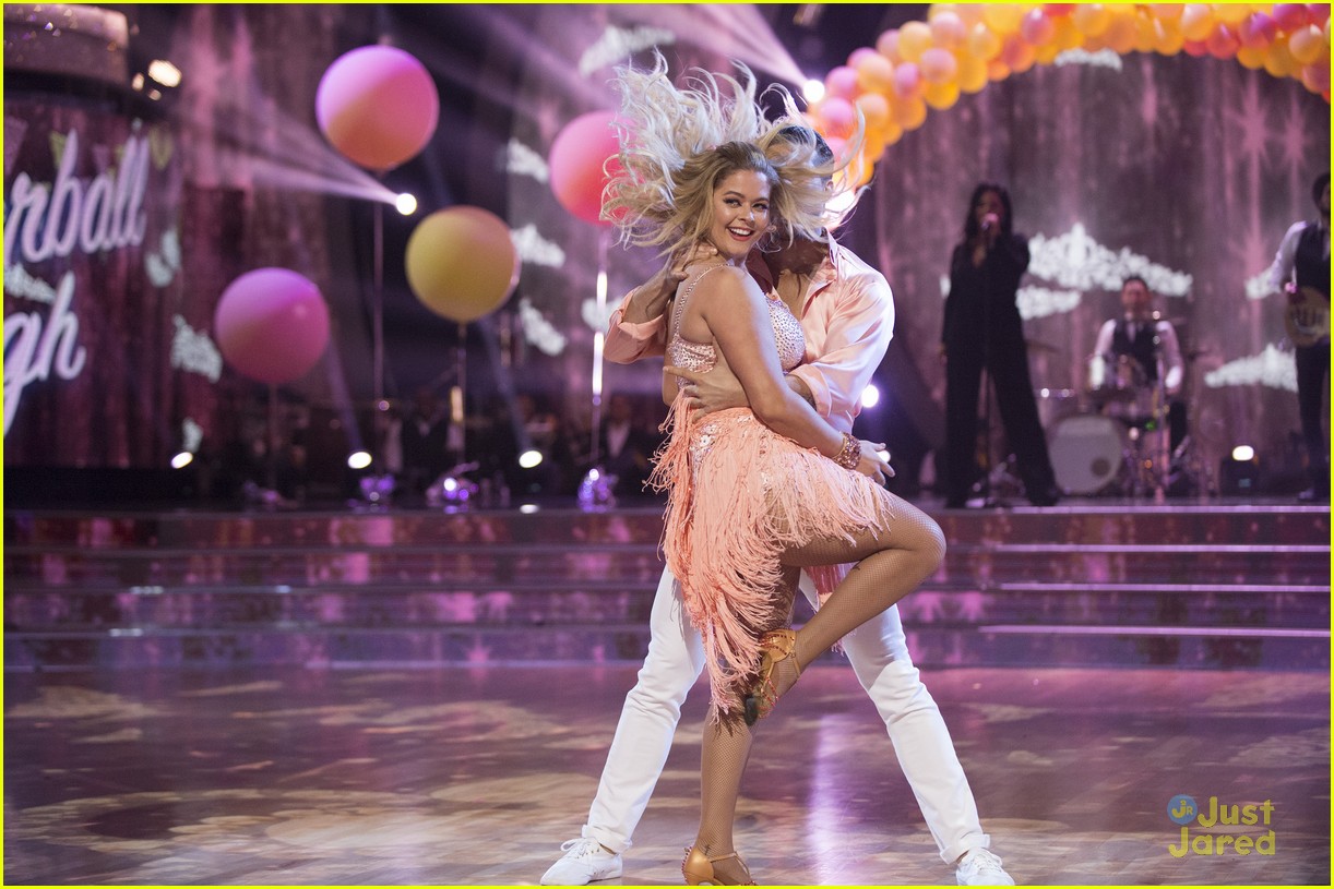 sasha pieterse happy opened up about pcos dwts 16