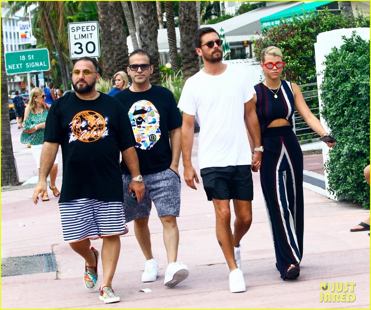 scott disick sofia richie continue pda filled vacation 05