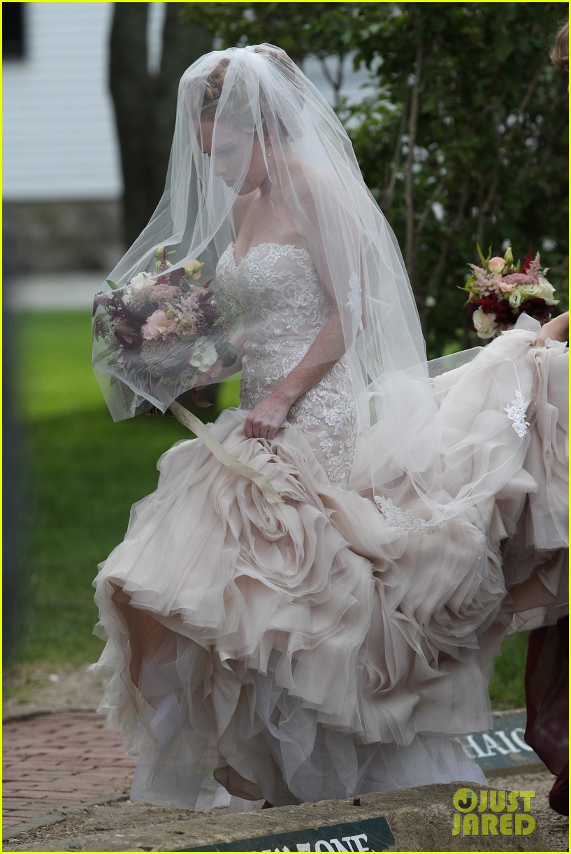 taylor swift serves as bridesmaid at bff abigails wedding 13