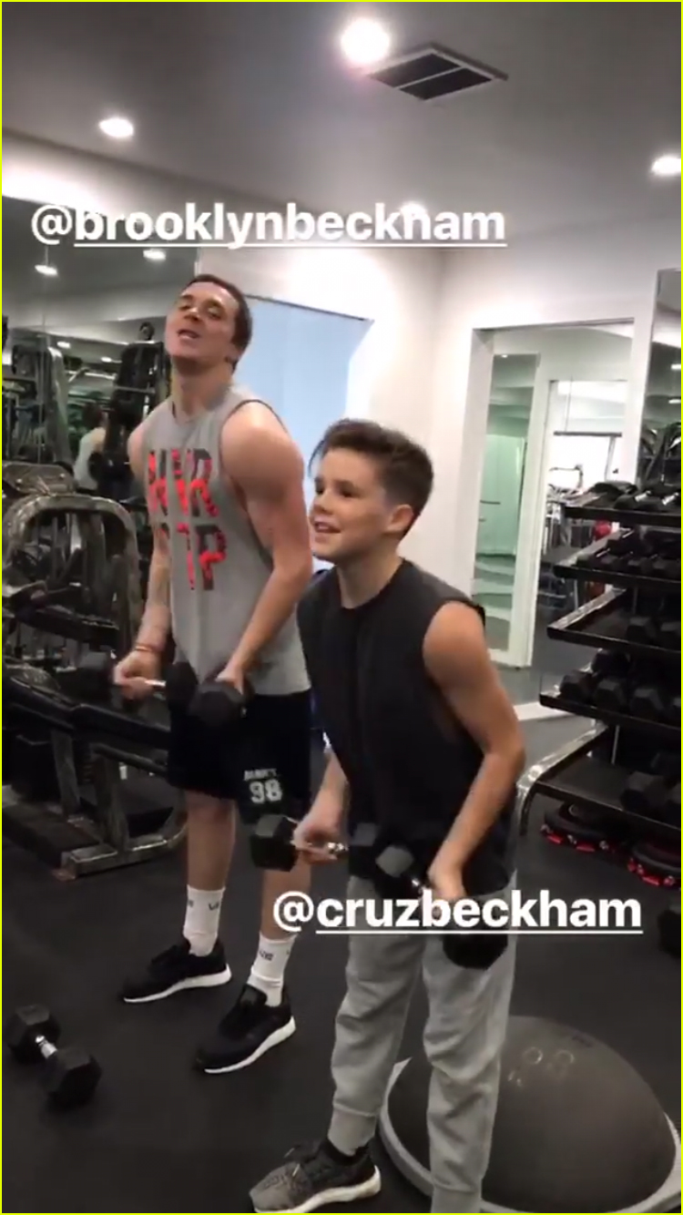 brooklyn beckham flaunts his muscles while working out with younger brother cruz 09