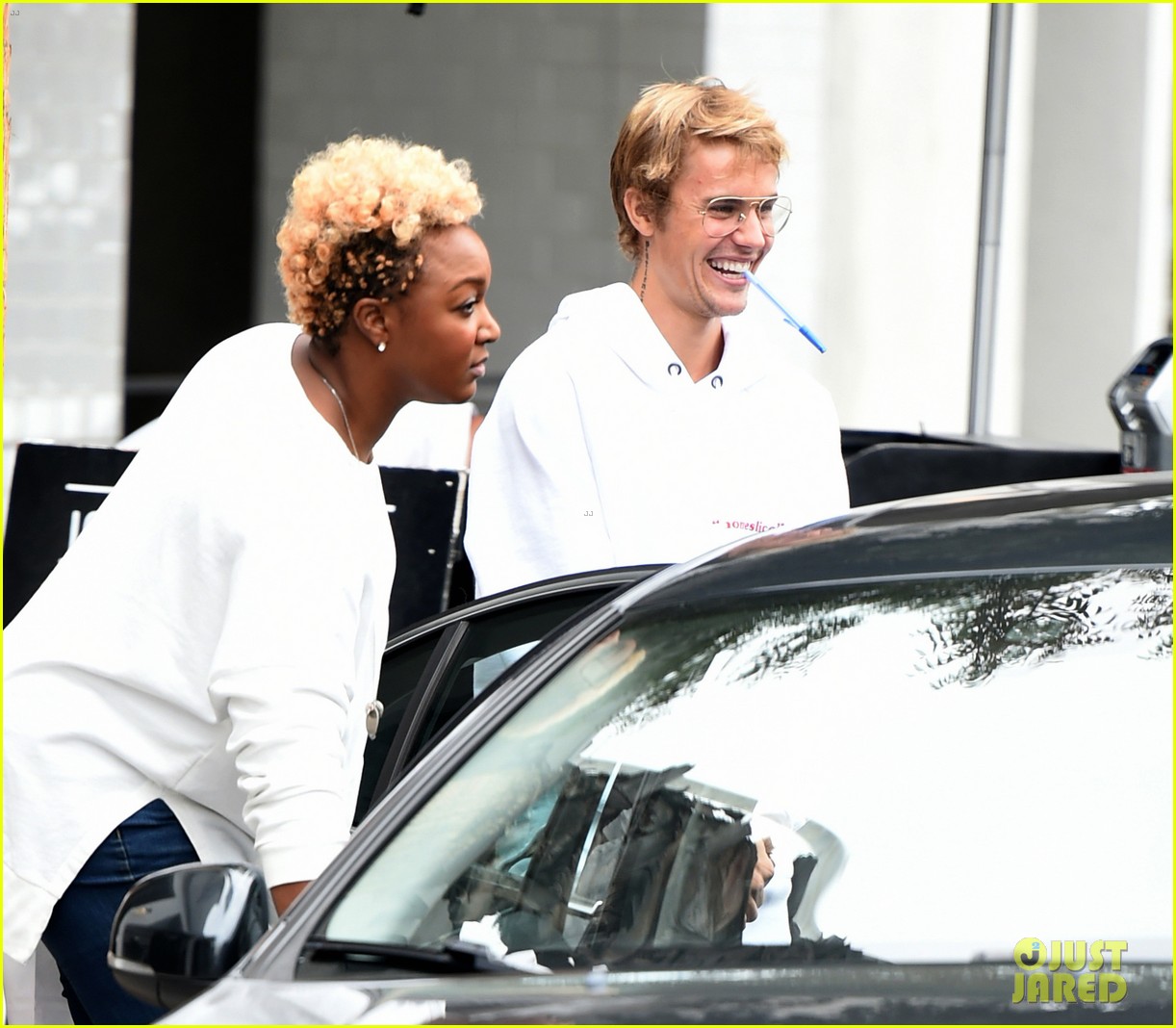 justin bieber steps out after church with selena gomez2 02