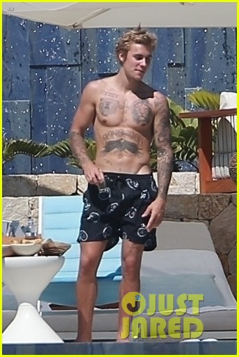 shirtless justin bieber puts toned abs on display in mexico 06