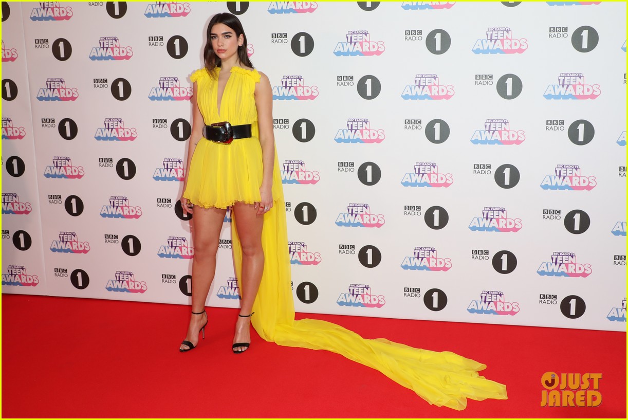 camila cabello takes stage at bbc radio teen awards 17
