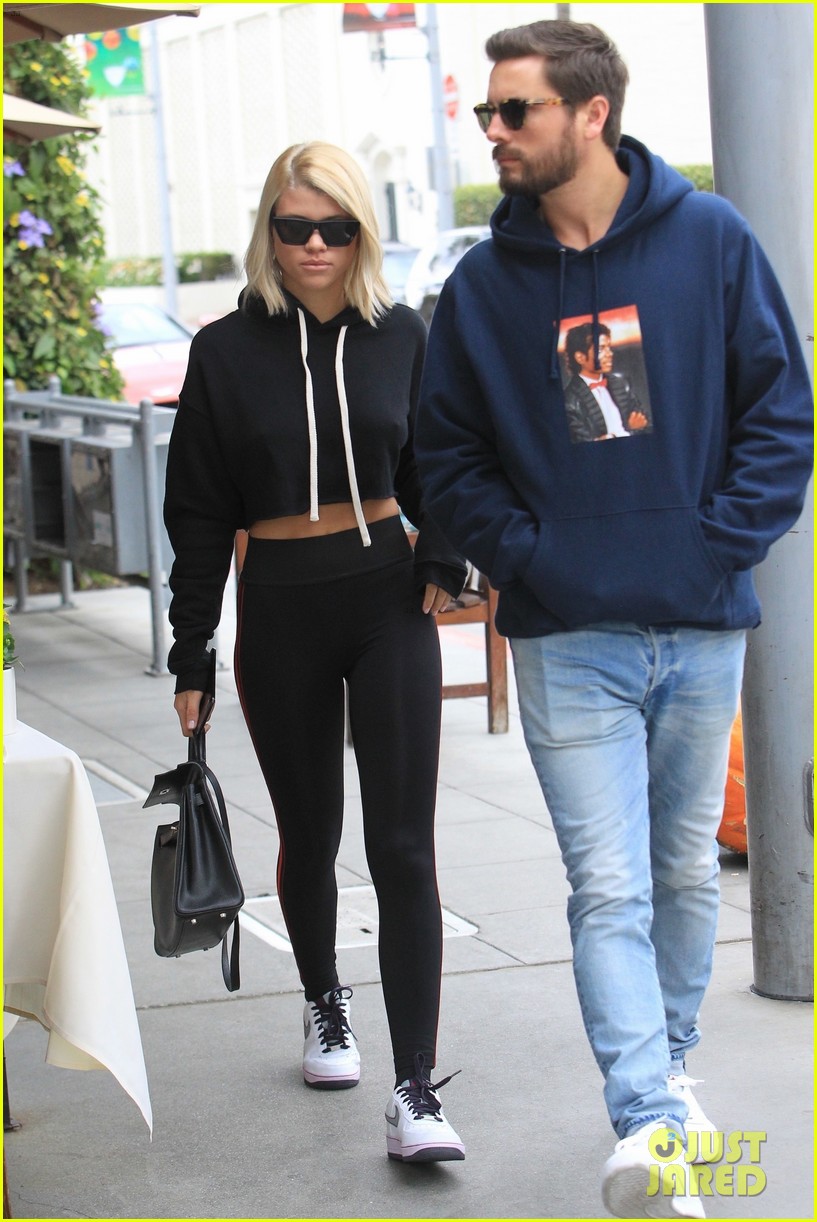 scott disick stay close during lunch date in beverly hills 03