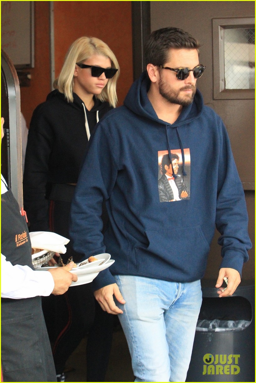 scott disick stay close during lunch date in beverly hills 05