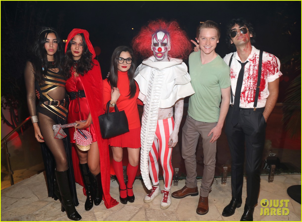 courtney eaton r5 just jared halloween party 2017 12