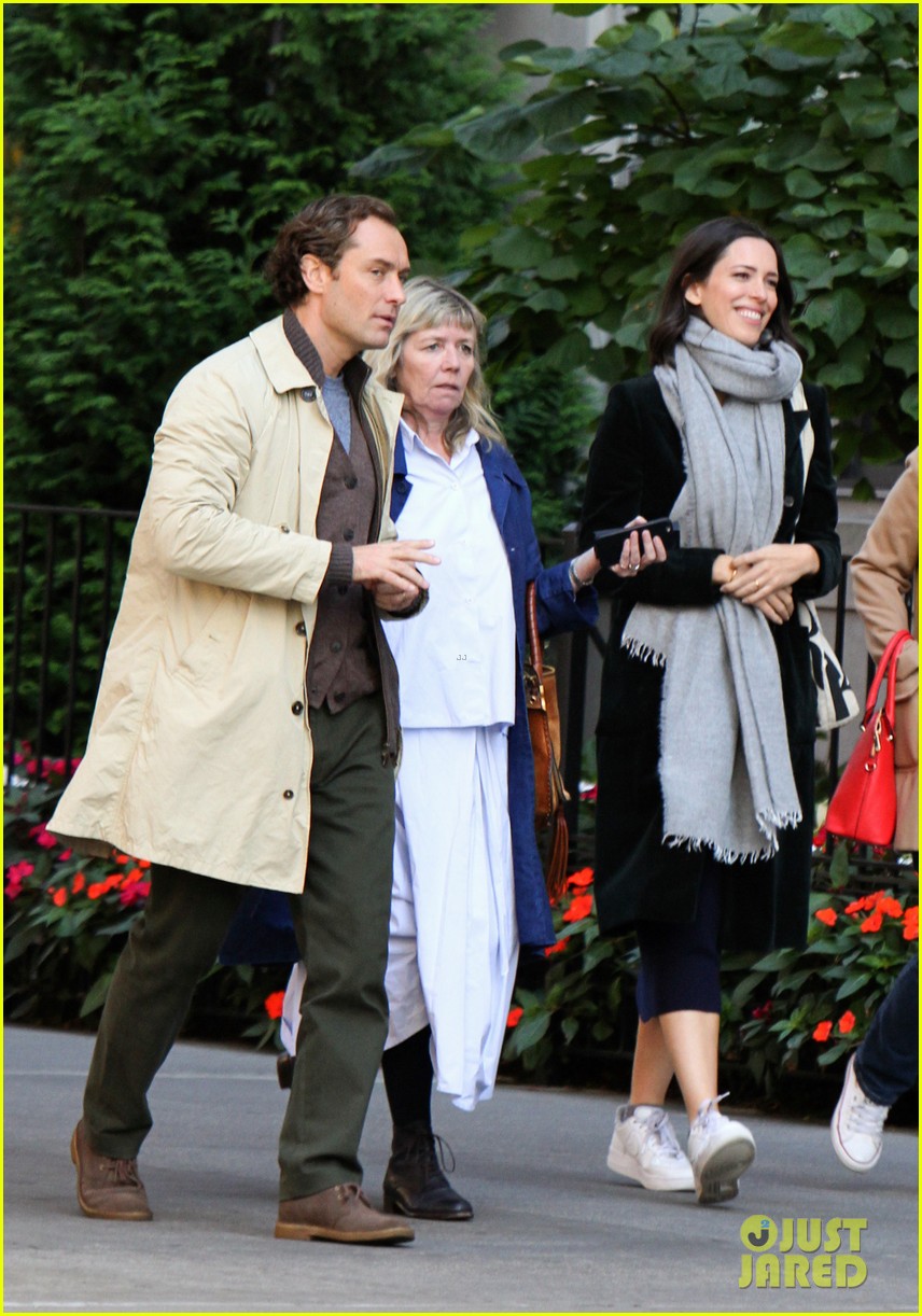 elle fanning jude law and rebecca hall film woody allen movie in nyc 12
